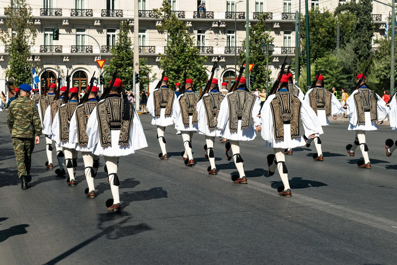 Evzonen Gesicht Portrait Würde Tradition Athen | Evzones guard face portrait dignity tradition Athens ceremonial expression