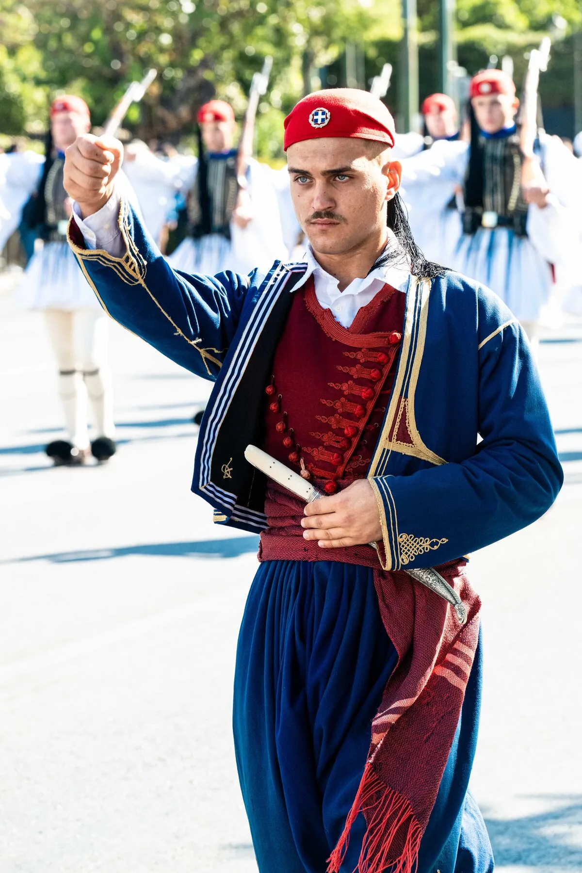 Evzonen Wachablöse Bewegung Rhythmus Griechenland Geschichte | Evzones changing guard ceremonial movement Greek history tradition