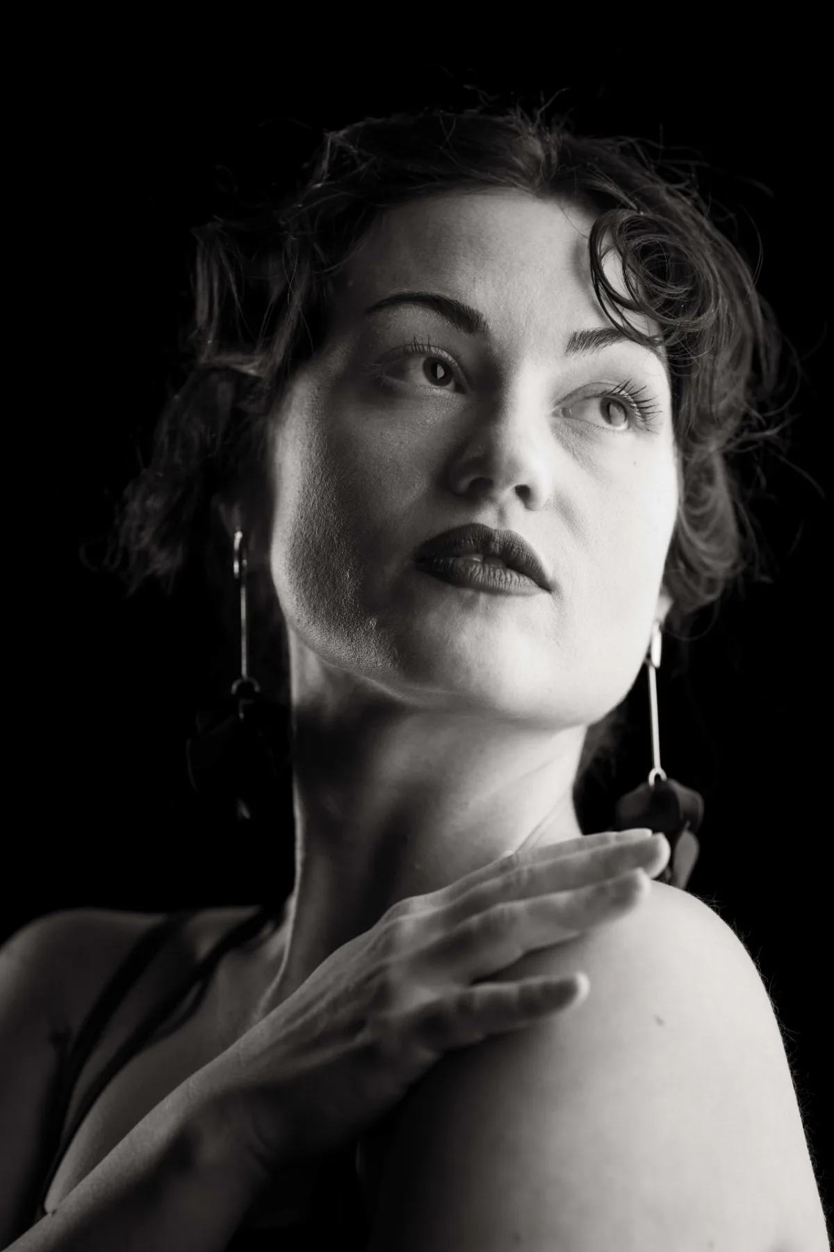 Fine art black and white portrait photography by Peter Scholz