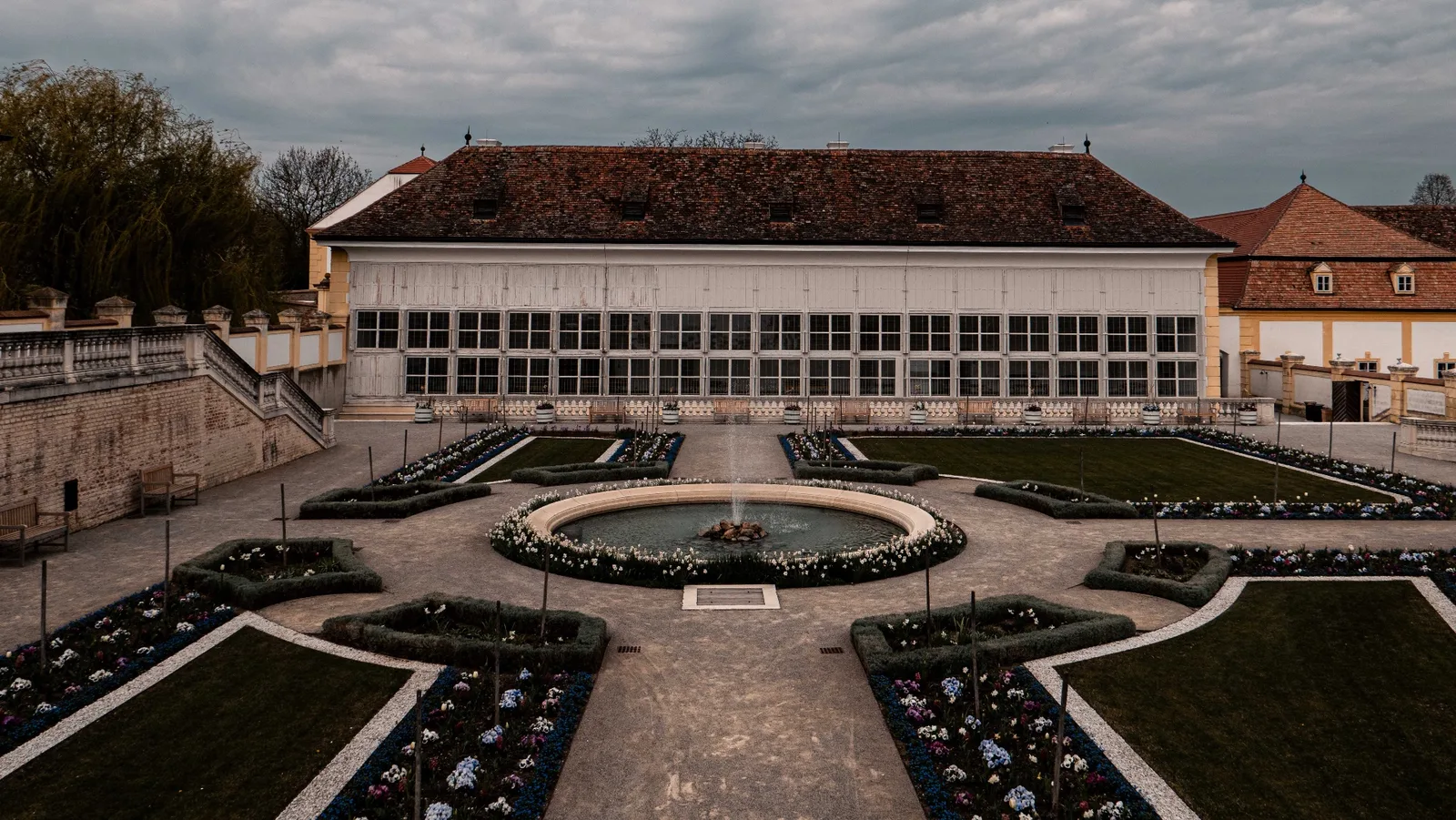 Schloss Hof orangery garden — fountain and geometric flower beds, Leica D-LUX 8 by schopho