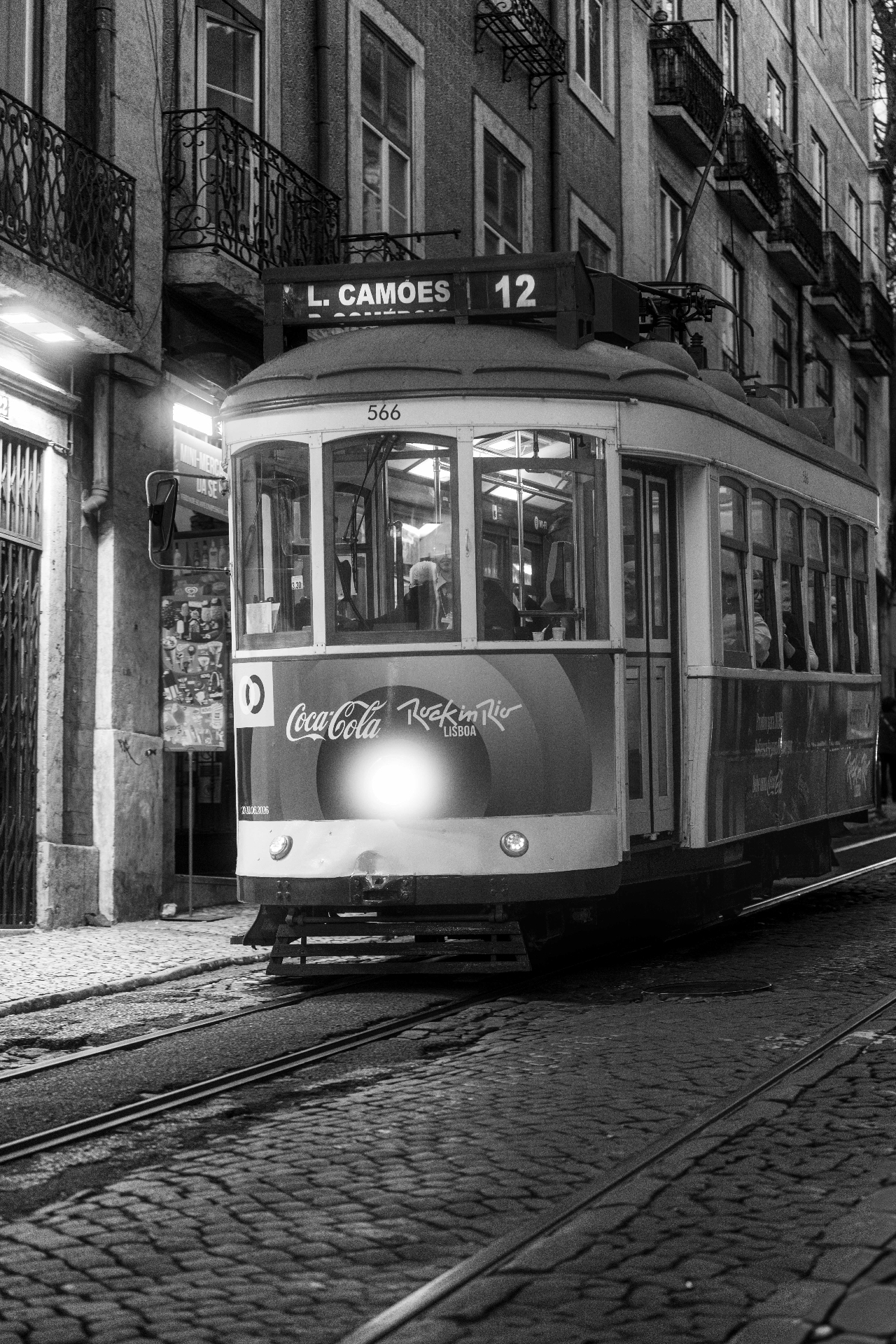 Lisbon Tramways — Movement, Light and Time